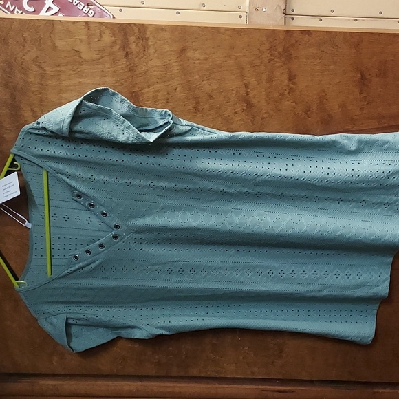 Shirt nwt Amazon - Picture 1 of 3